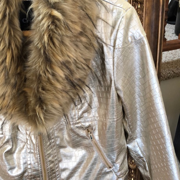 Jacket - Picture 2 of 7